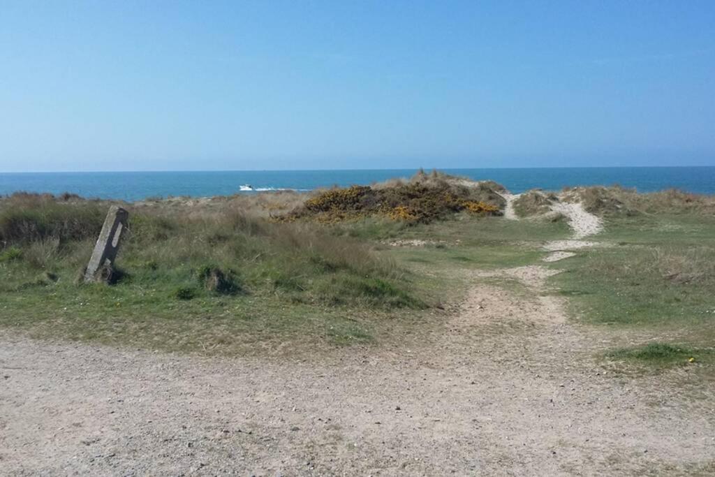 Gite Ouest De La Pointe D'Agon Zewnętrze zdjęcie
