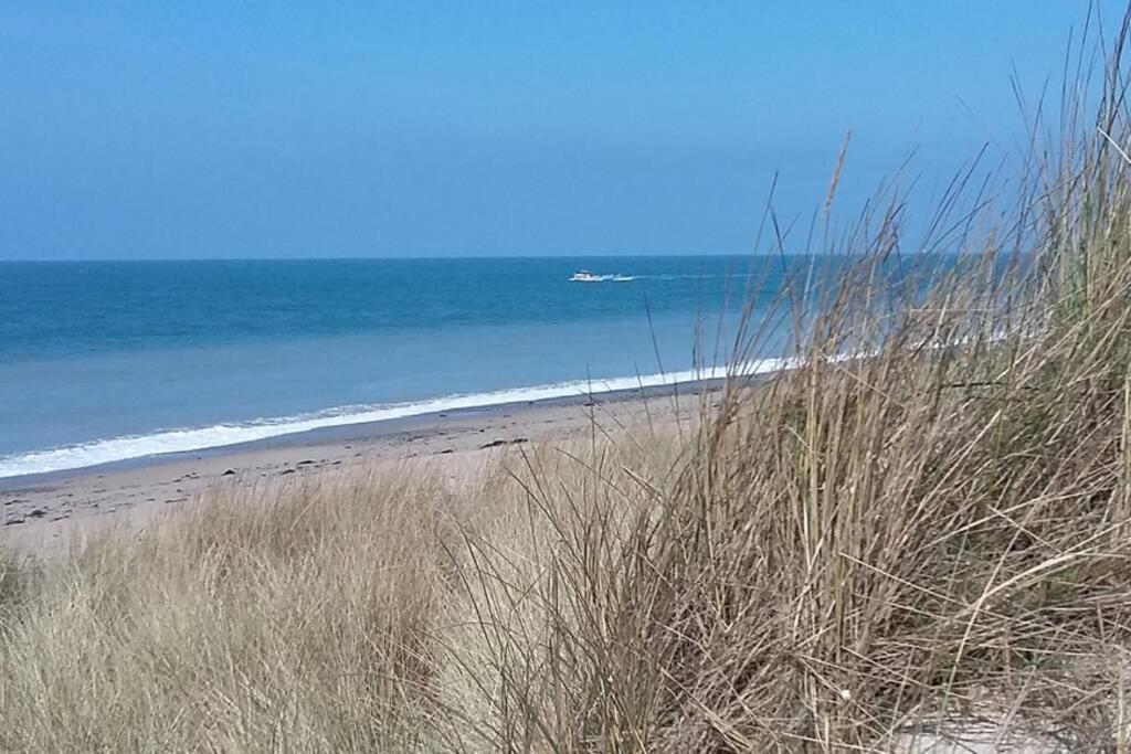 Gite Ouest De La Pointe D'Agon Zewnętrze zdjęcie
